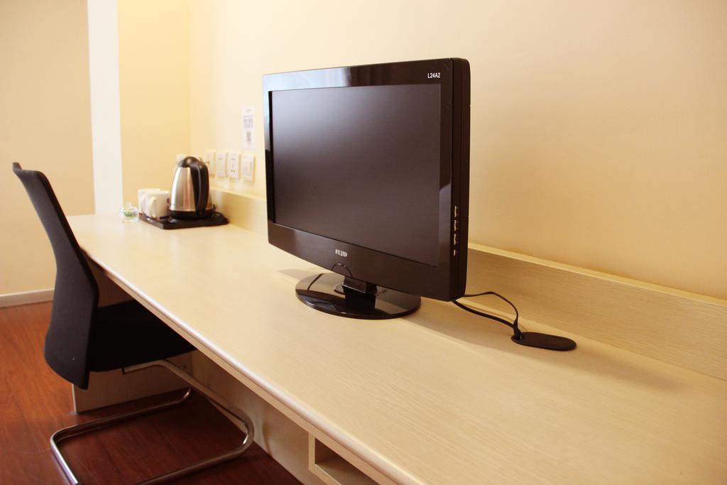 Hanting Hotel Dalian Olympic Square Hotel Room photo